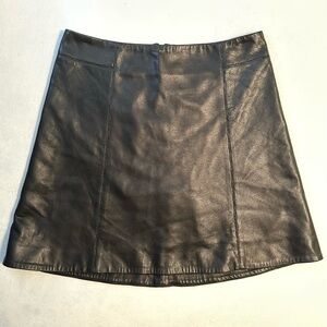 Tess Giberson 100% Lamb Leather Black Mini Skirt Size 8 Zipper Lined Dots NWOT